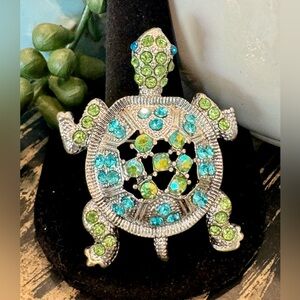 VIntage SIlvertone Metal and Rhinestones Figural Turtle Brooch Pin